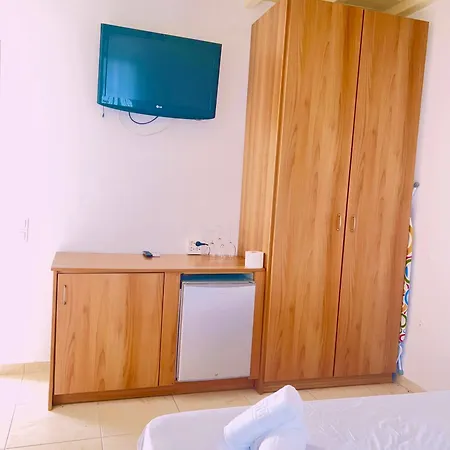 Δωμάτια σε οικογενειακή κατοικία Blue Ocean Amado Vila In Mykonos *